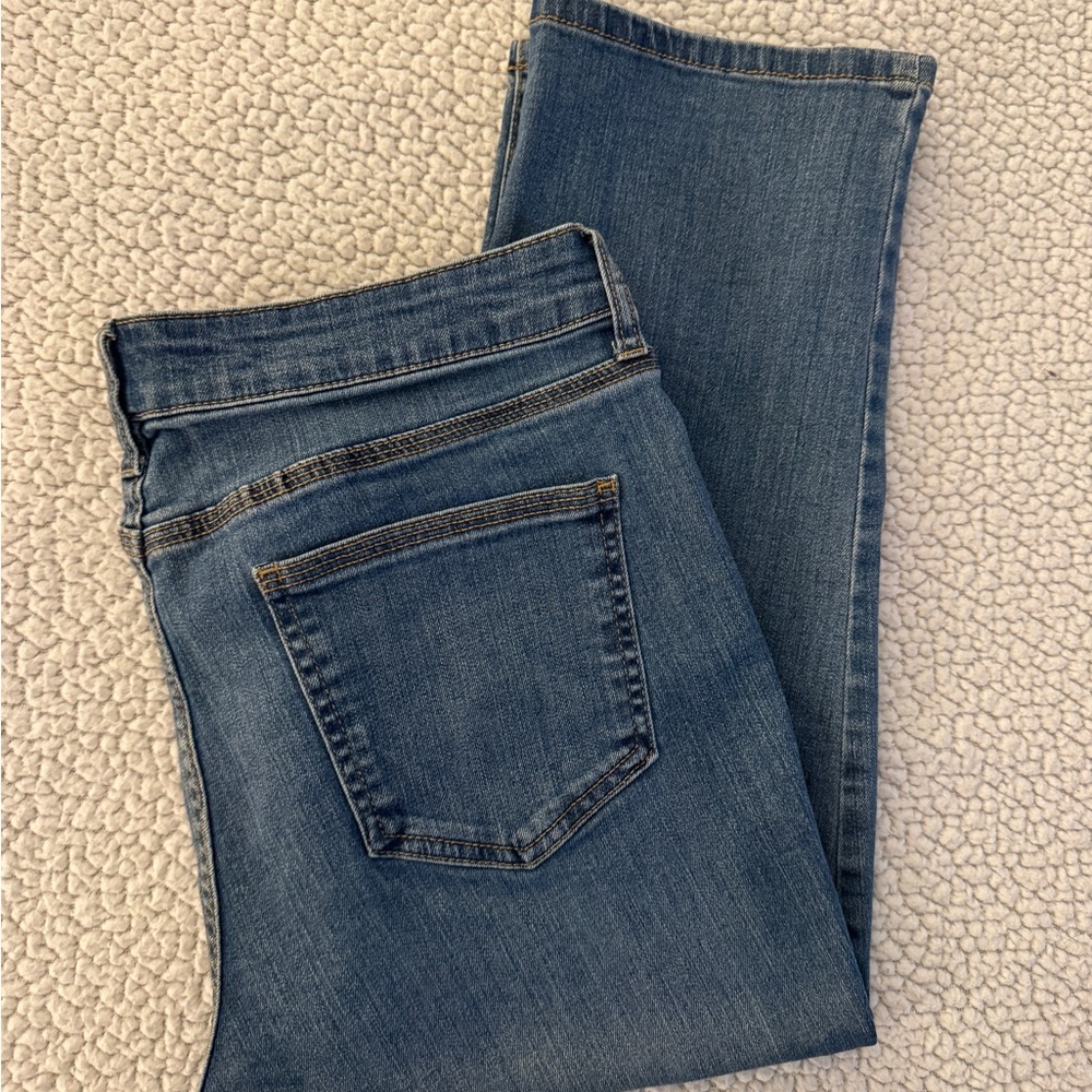 St. John's Bay Women's Blue Cropped Jeans